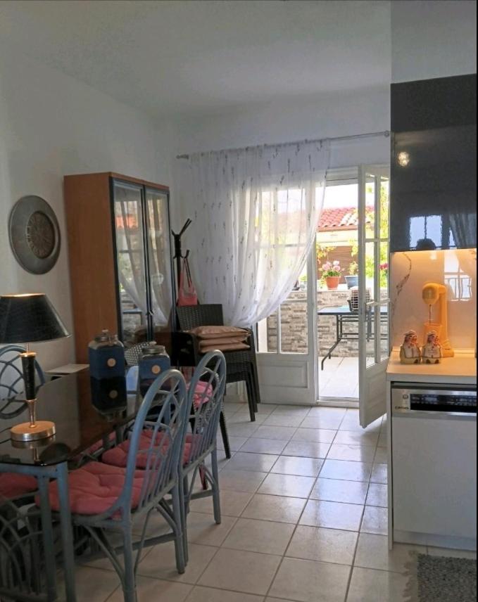 Cozy Maisonette In Pefkochori Chalkidiki Exterior photo